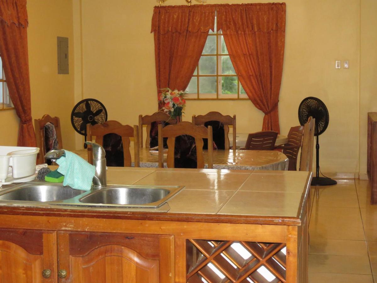 Oceanview Villa Buccoo Екстериор снимка